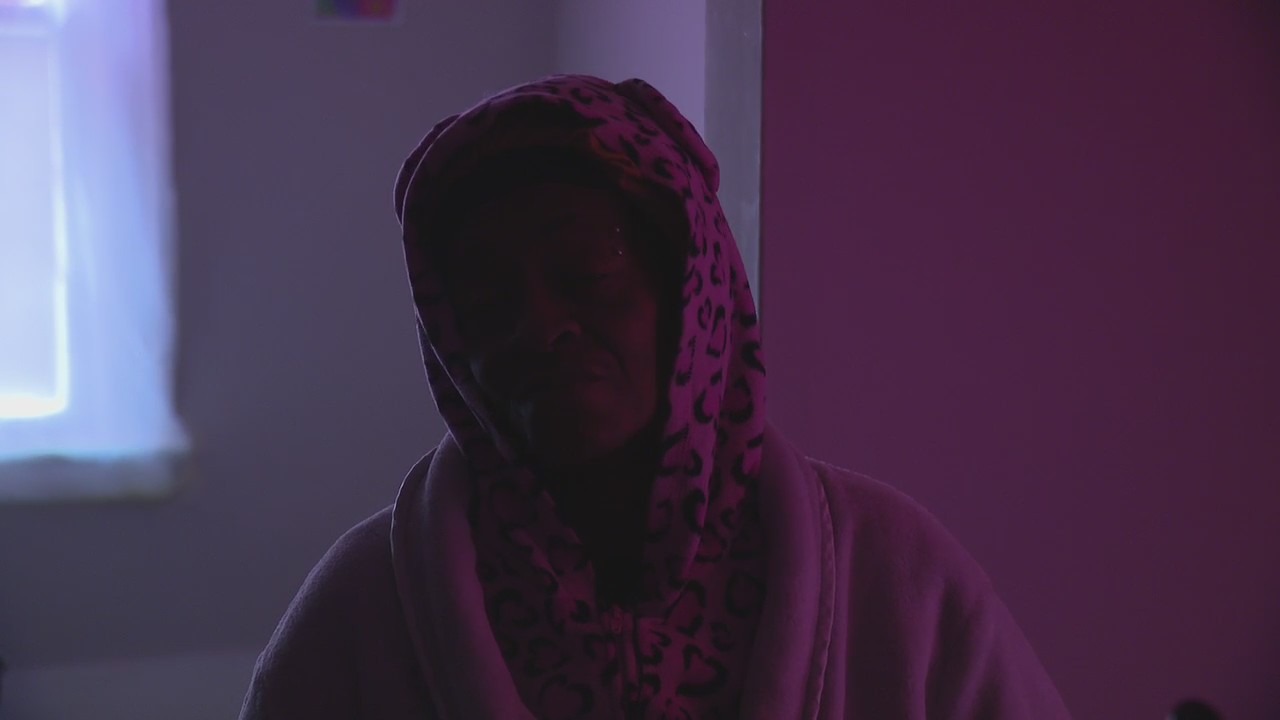 Detroit senior citizen loses heat, power during snowstorm