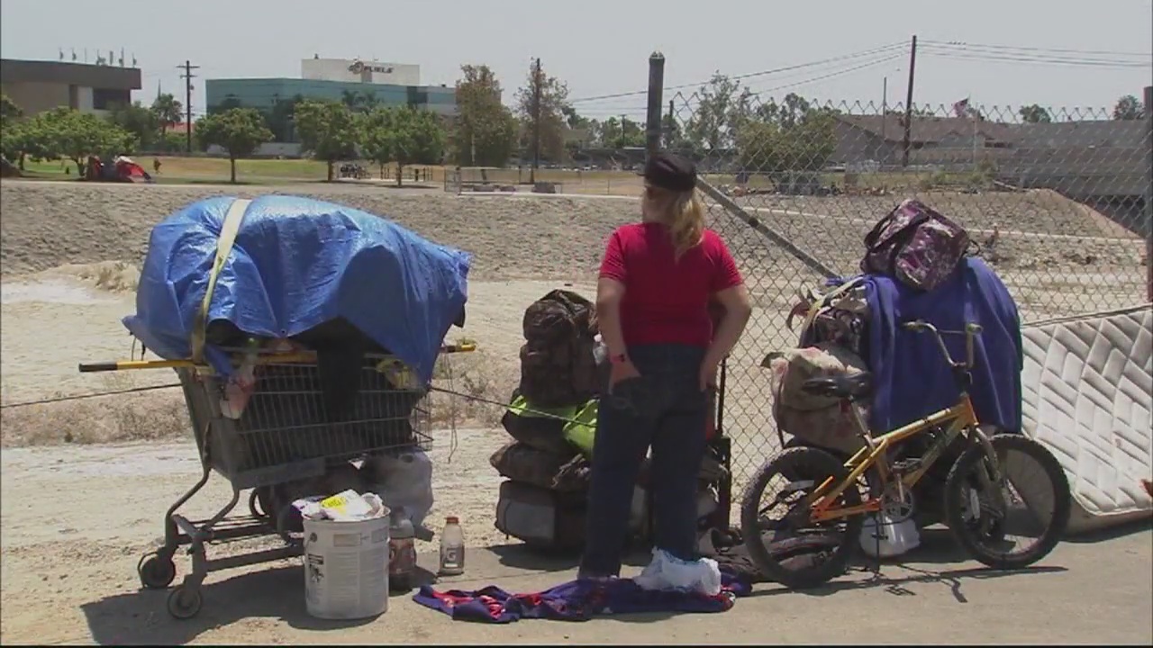 OC Public Works begins displacing homeless from Santa Ana riverbed