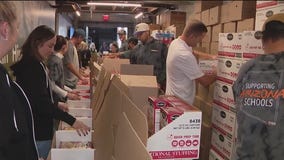 Tempe organization donating thousands of Thanksgiving food boxes to local schools