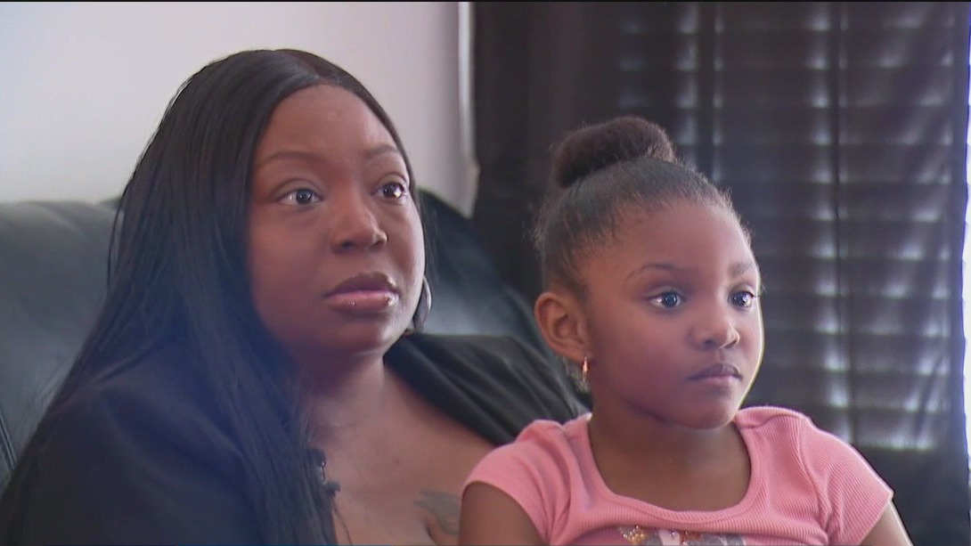 Skokie police to honor 5-year-old girl for life-saving 911 call