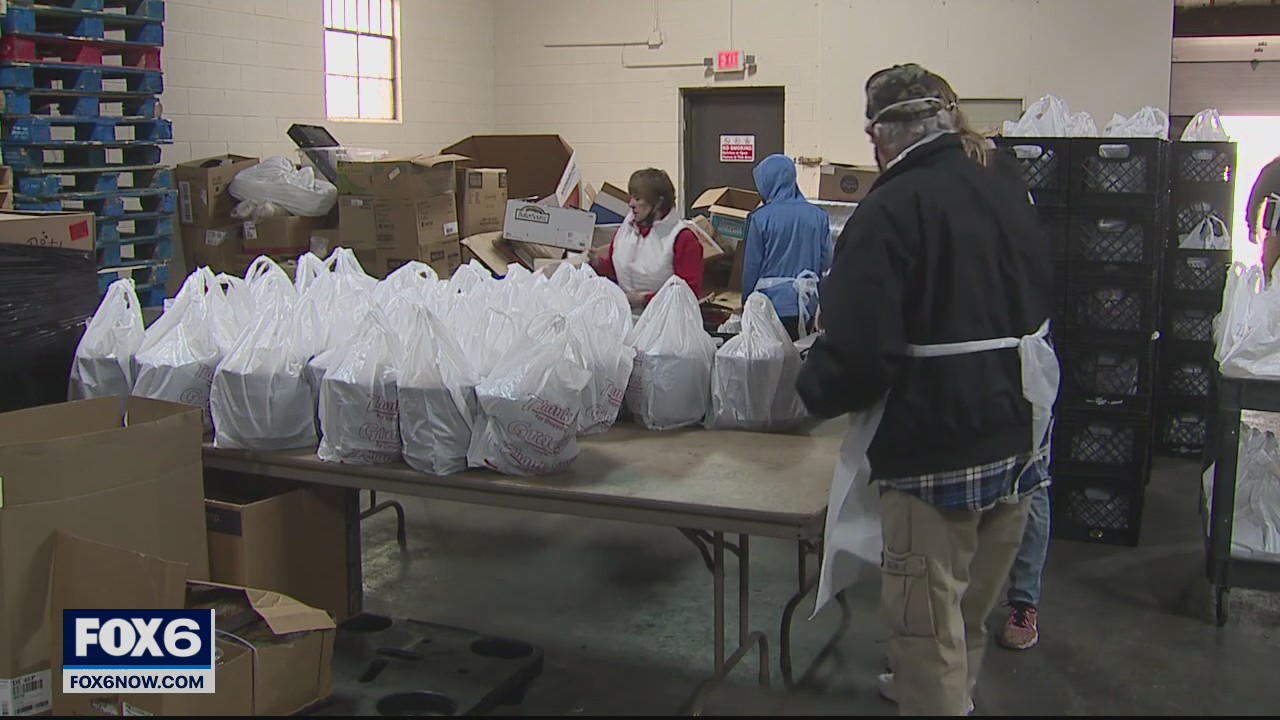 Area seniors get Thanksgiving meal that almost wasn?t