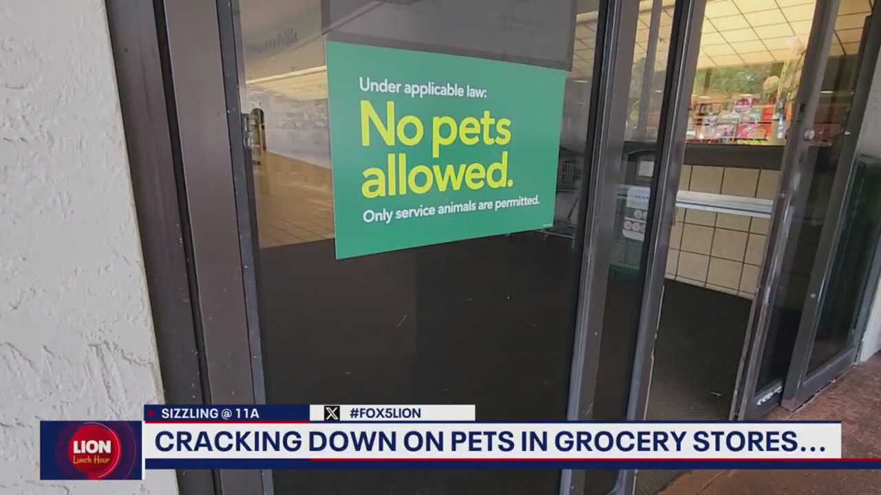 Cracking down on pets in grocery stores