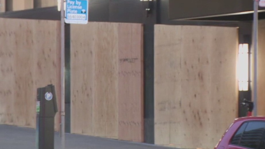 SF businesses boarded up as leaders call for peaceful 'No Kings' protests