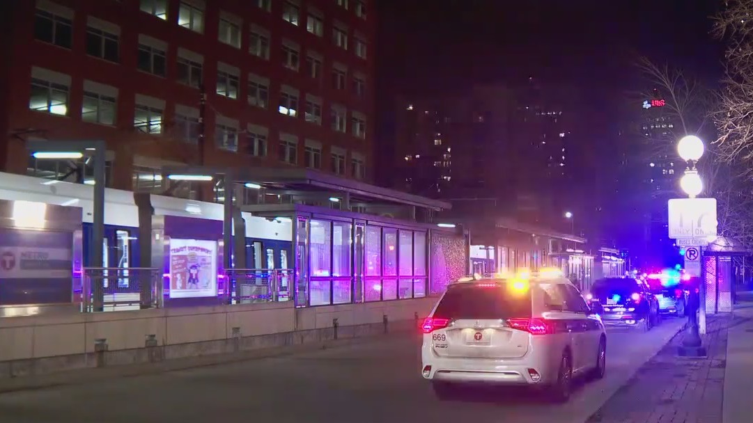 1 hurt in light rail train shooting in St. Paul