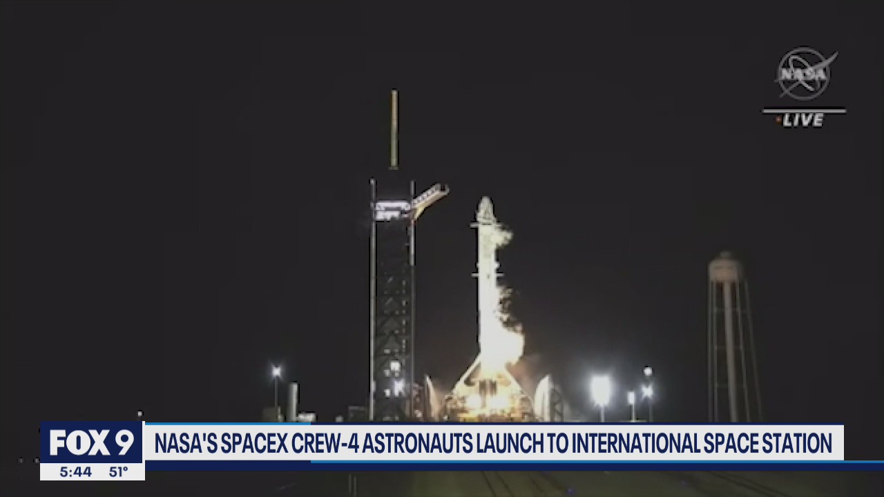 SpaceX crew launches