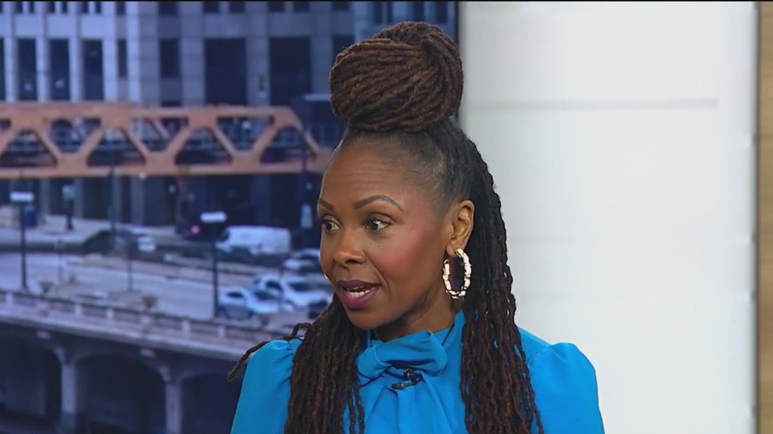 Comedian Kellye Howard uses laughter to support MS awareness