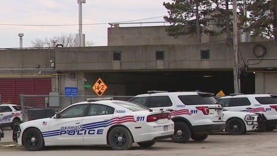 Detroit officer charged with stealing colleagues' shoes