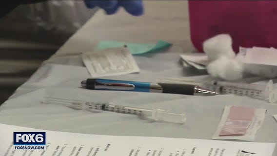COVID vaccine boosters before holiday gatherings urged