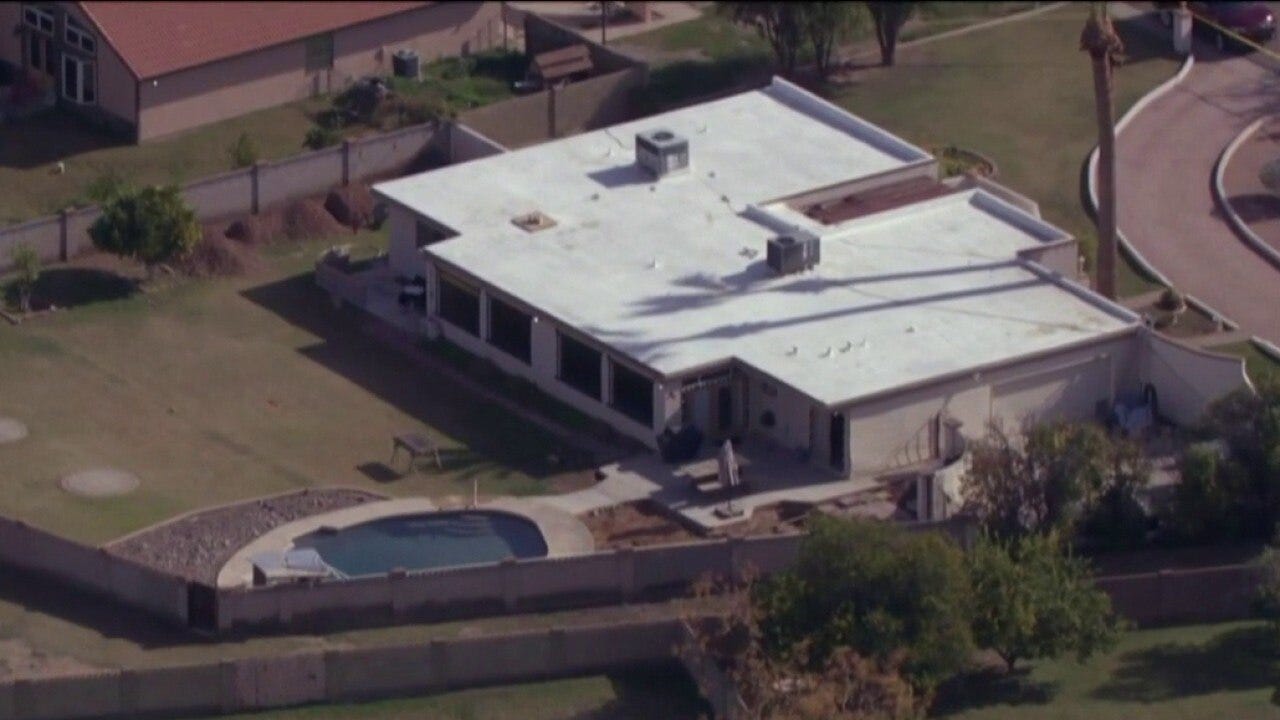 Girl pulled from Tempe pool in critical condition