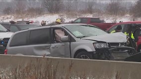 Multiple vehicles involved in major crash near Illinois-Wisconsin border