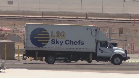 Sky Harbor vendor in violation of heat ordinance