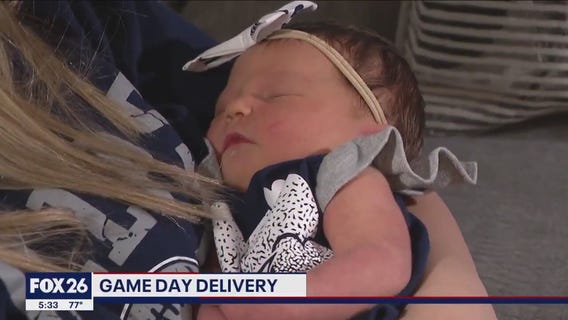 Touchdown surprise: Couple leaves Cowboys game with more than a Win!