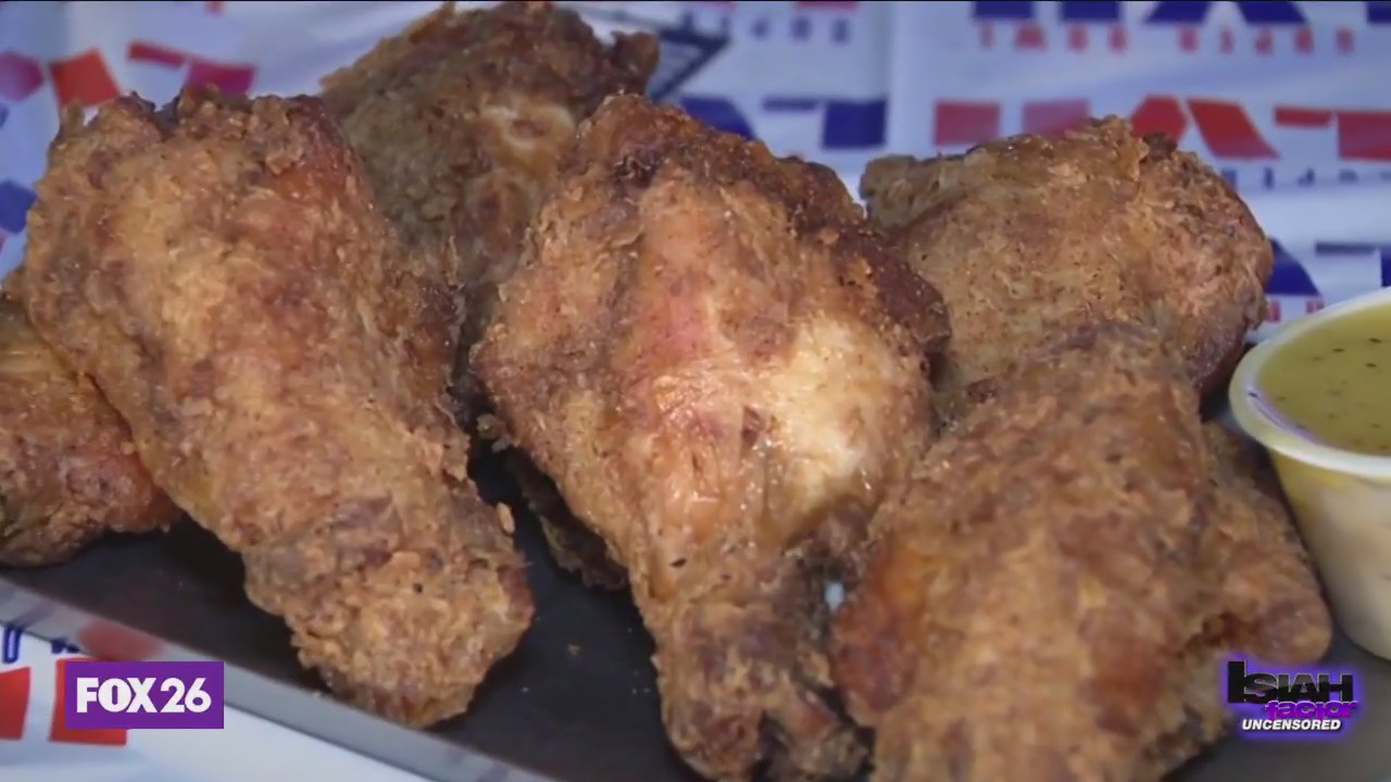 Super Bowl party food & etiquette