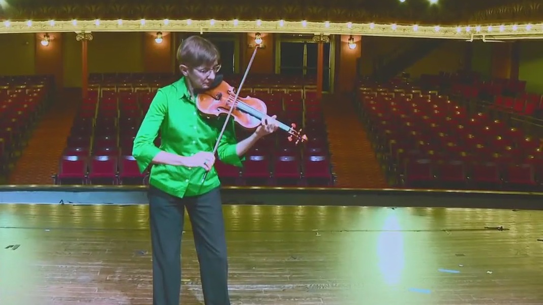 Orchestra at Centro Asturiano