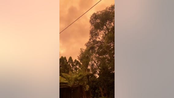 Australian bushfires turn skies over New Zealand orange