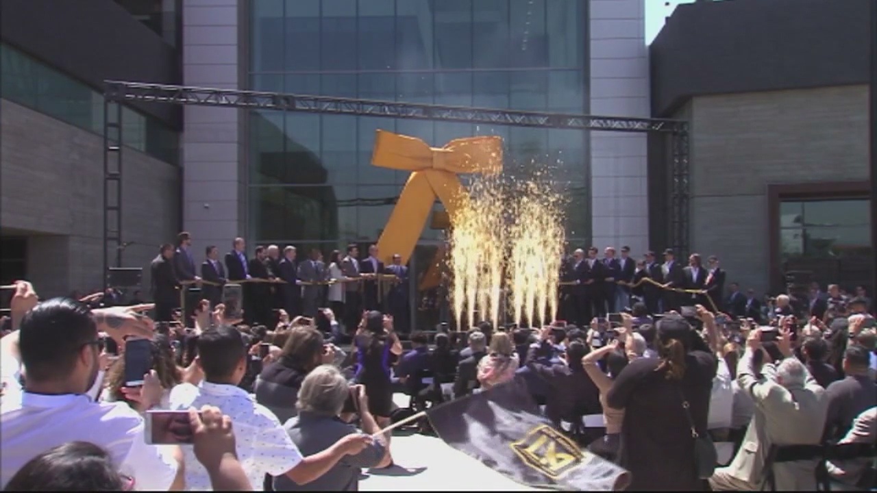 Ribbon cutting for Banc of California Stadium