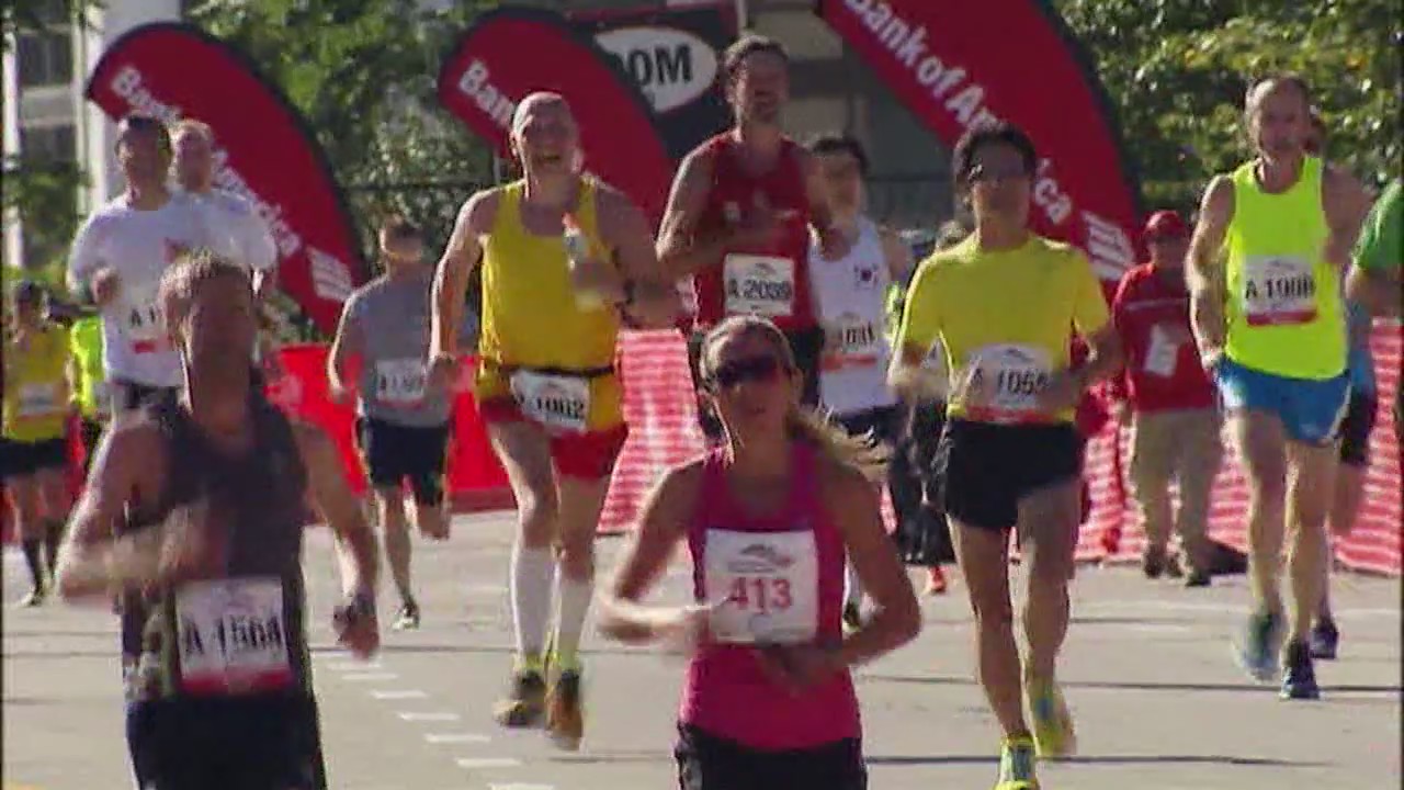 Chicago Marathon weekend kicks off with Health & Fitness Expo