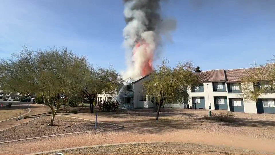 Phoenix FD official gives update on apartment fire | FOX 10 Phoenix