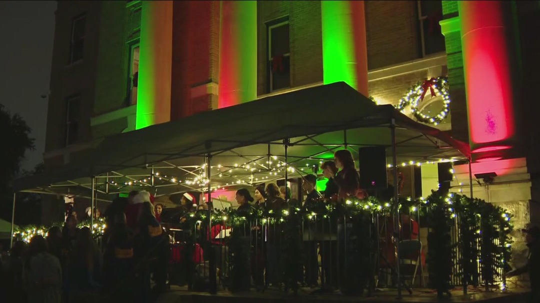 San Marcos Christmas tree lighting