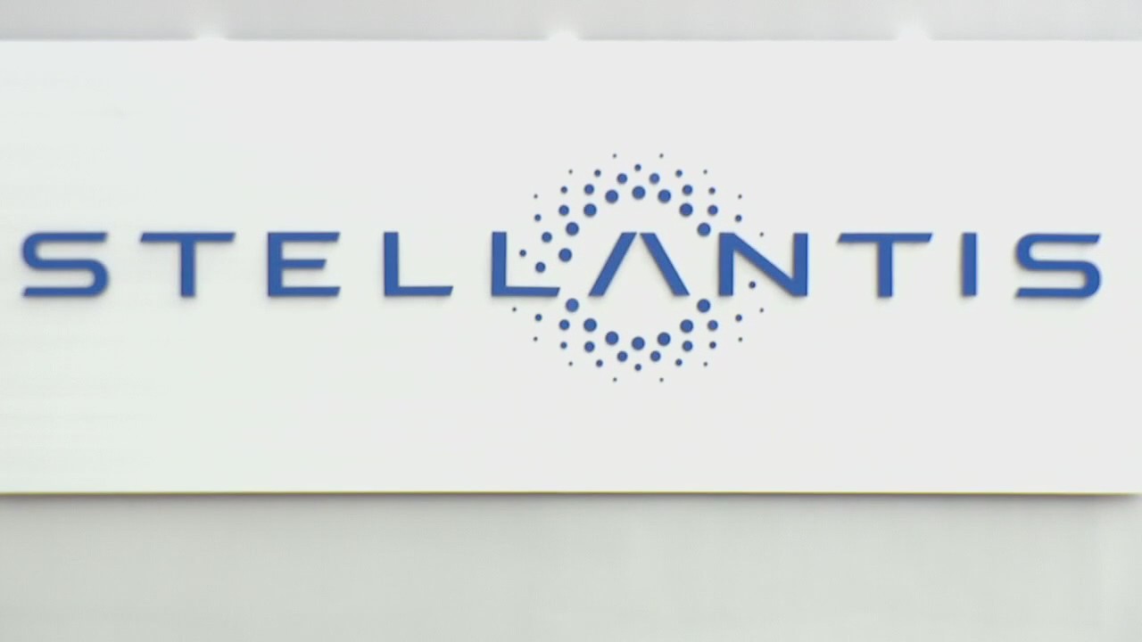 Hundreds of white collar job cuts at Stellantis