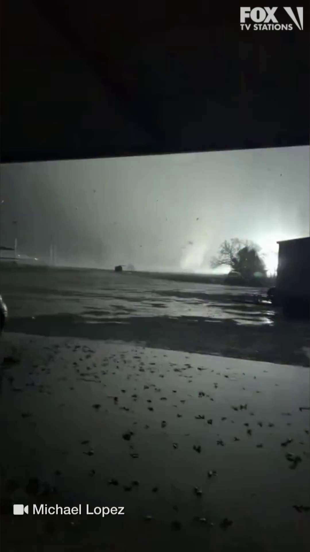 Power flashes as possible tornado moves through Decatur | FOX 4 Dallas ...