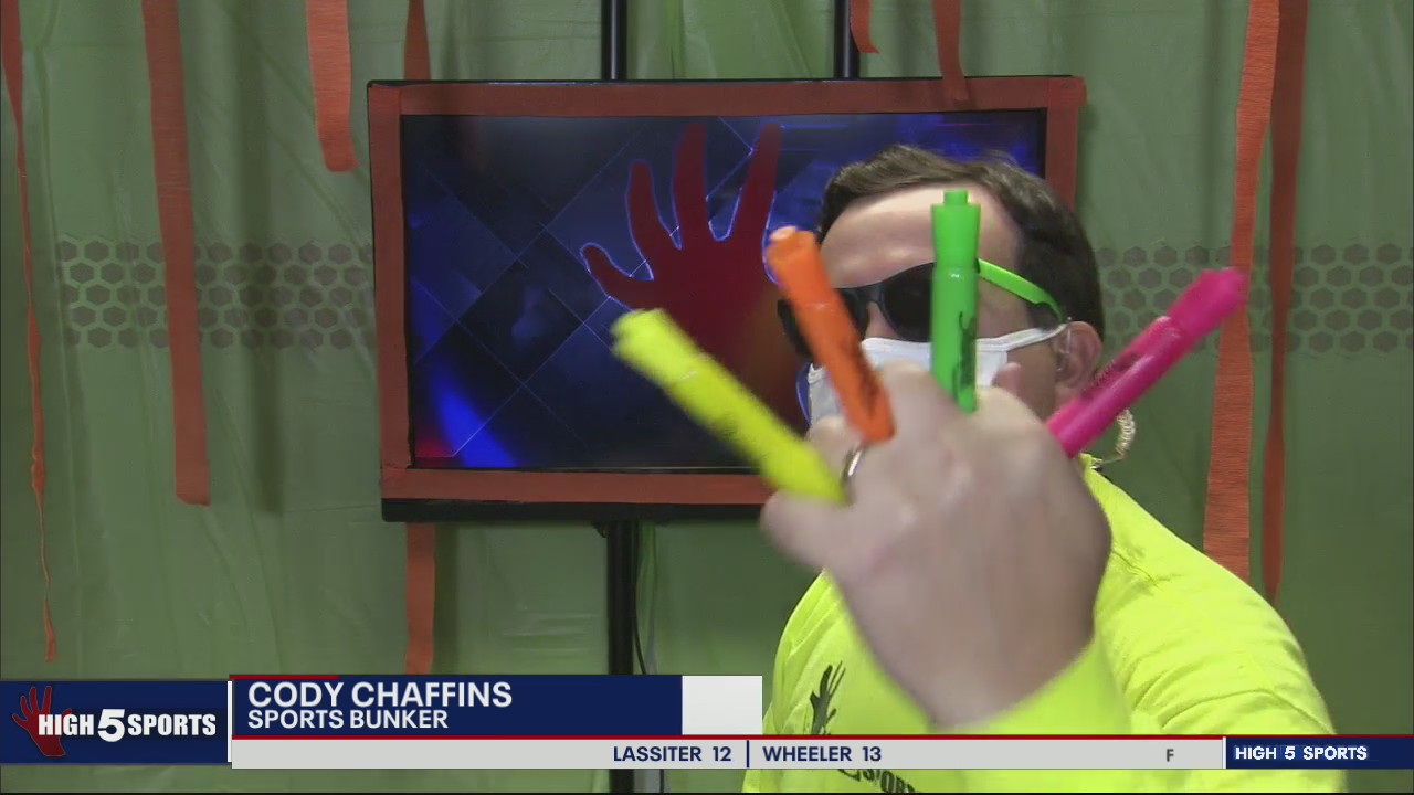 Neon night in the Bunker