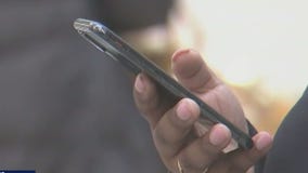 Minneapolis school board delays cell phone vote