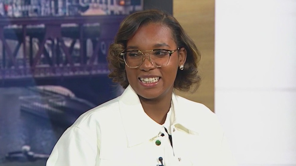 16-year-old Illinois senior to graduate with $487K in scholarships