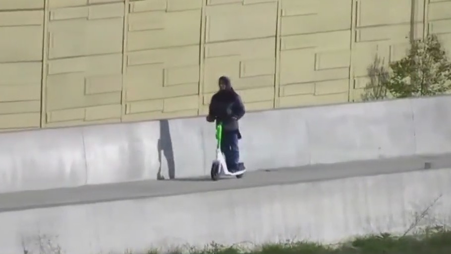 Man seen riding e-scooter on the shoulder of I-94