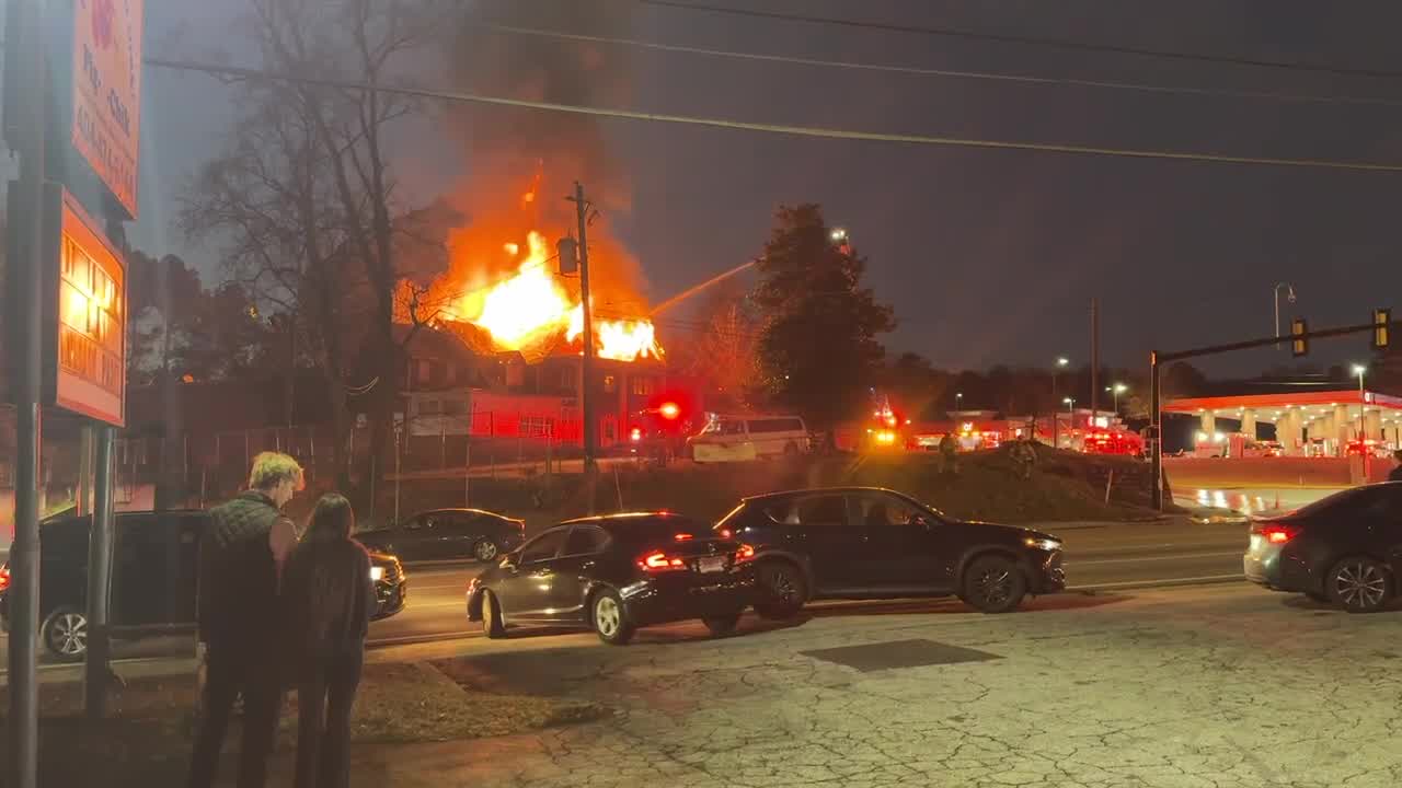 Crews work to put out fire on Briarcliff Road NE | FOX 5 Atlanta