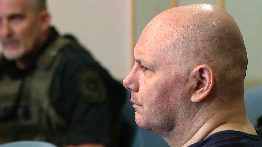 Former Orange County deputy seeks bond in wife?s killing case