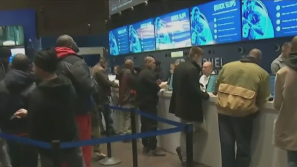 'Are you really winning?' Campaign aims to help gamblers in Illinois