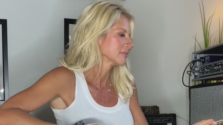 Music in the Morning: The Mrs