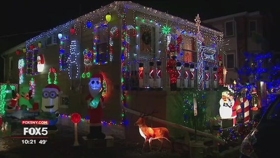 A dazzling holiday display in Hamilton Beach