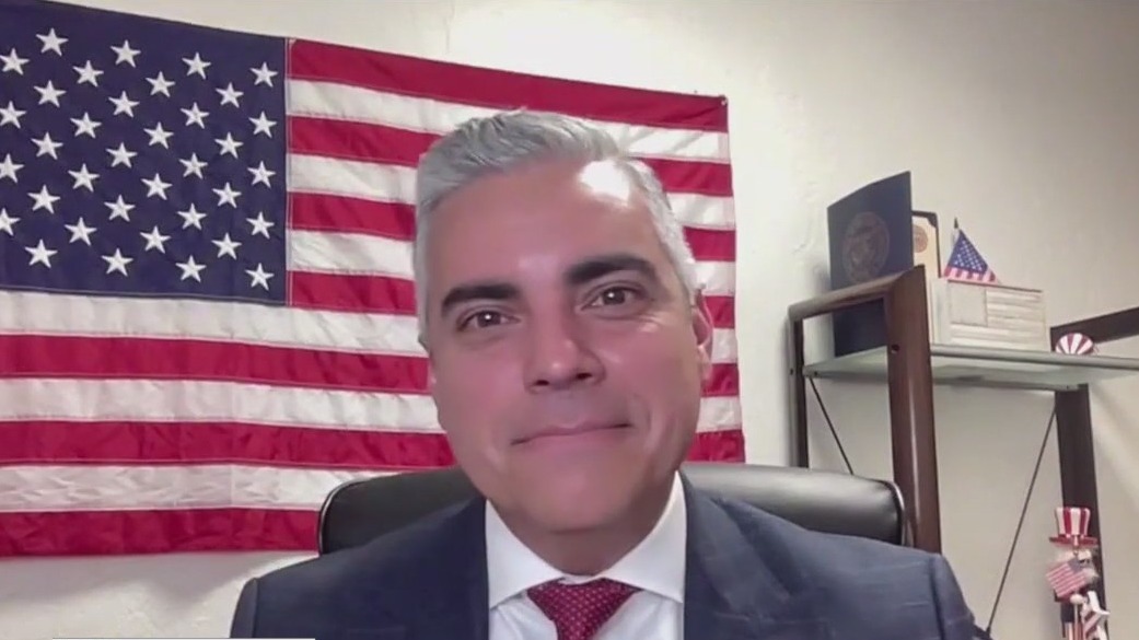 Get to know Congressman Juan Ciscomani | 5@5