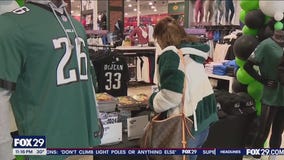 Eagles' fans shop for gear, groceries ahead of big game