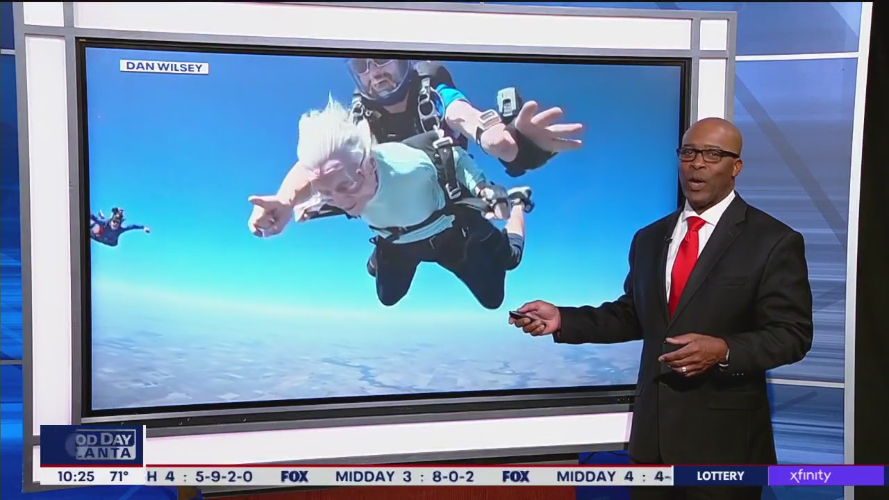 Chicago woman becomes world's oldest skydiver