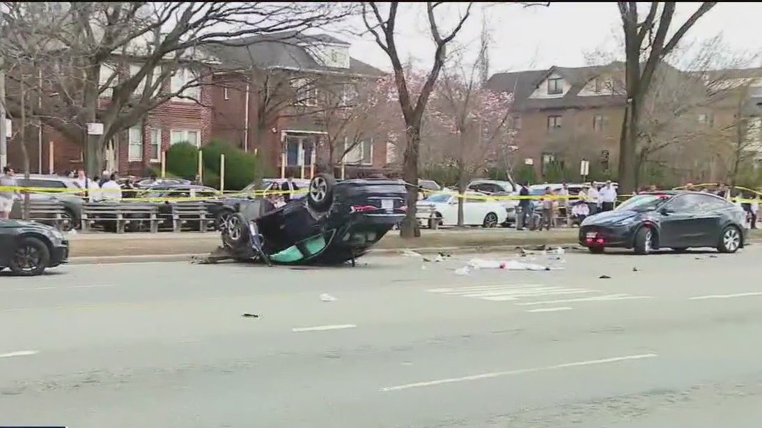 Driver in crash that killed mom, 2 kids due in court