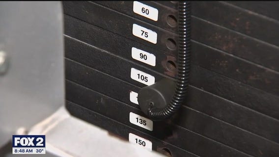 Fitness Coaches Desi and Victoria Johnson offer 21 day challenge to help stay fit after 40