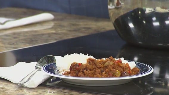 One hour supper: Spanish picadillo with rice