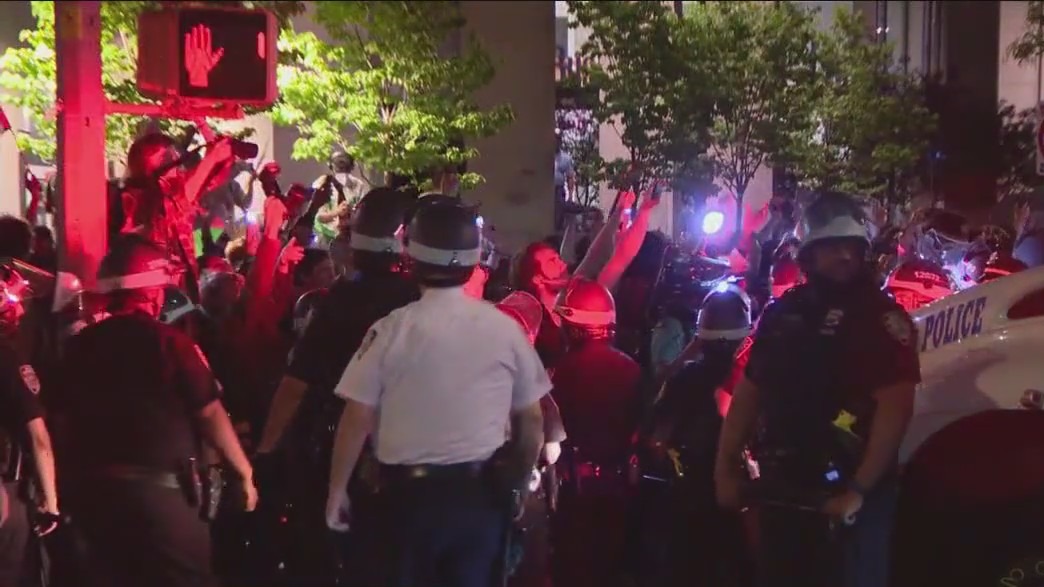 Raid on protesters at FIT