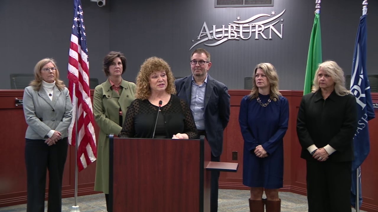 Local WA mayors oppose tax proposals (Full Press Conference) | FOX 13 ...