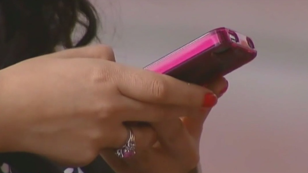 Wait Until 8th: When should children get smartphones?