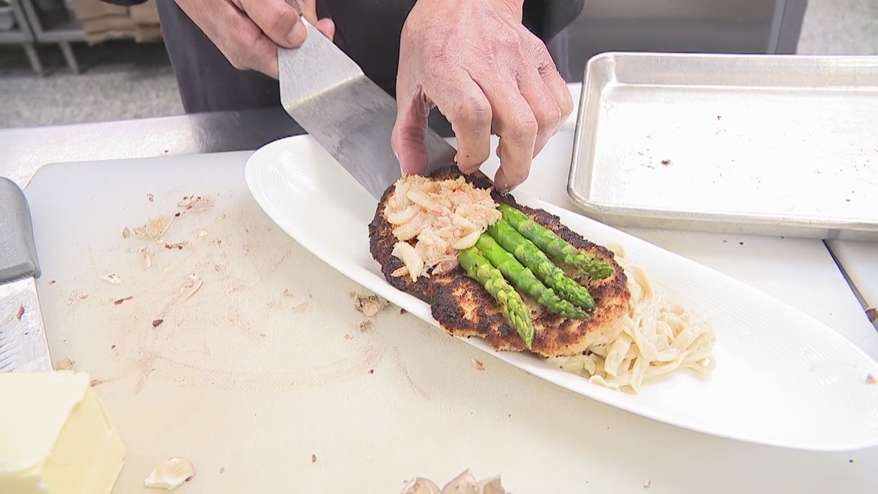 Special Mother's Day Menu at Three Cats Cafe