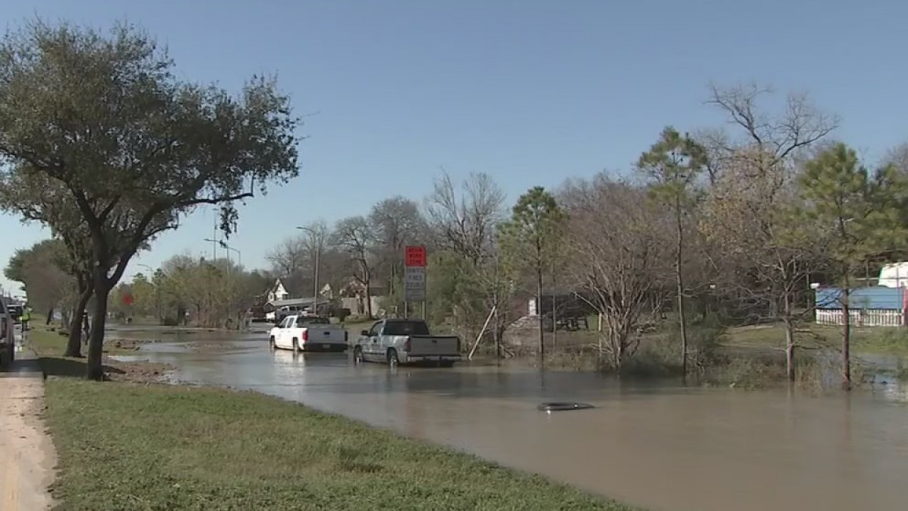 Galena Park struggles after water main break