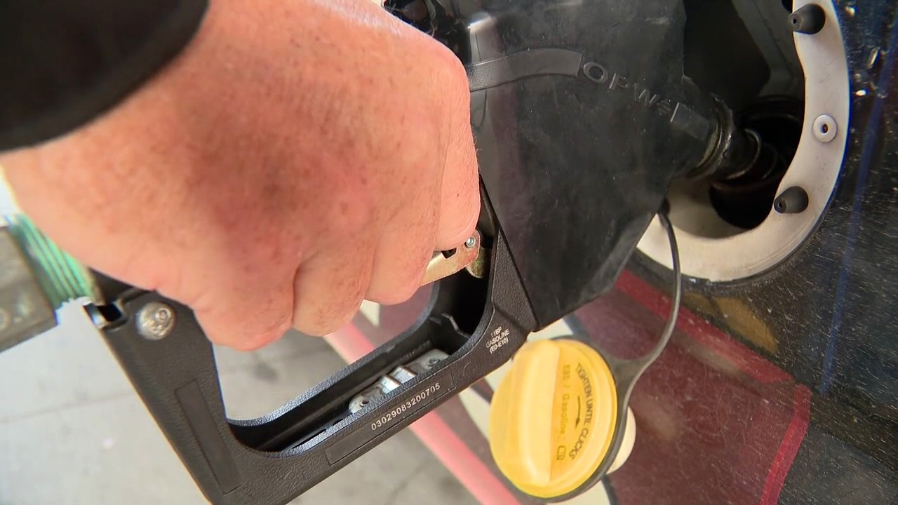 Experts: Weather, overseas conflict impact gas prices