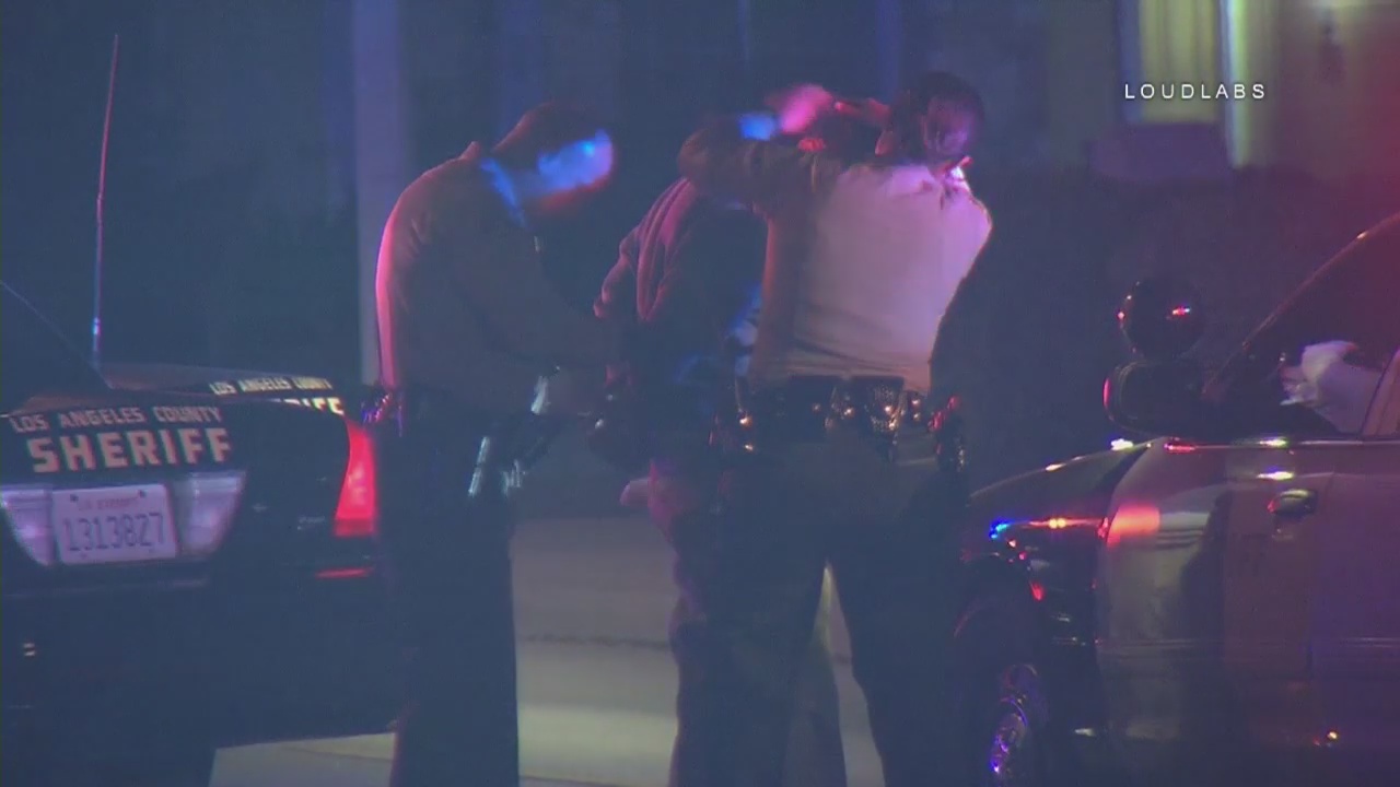 High-speed chase ends with multiple shootings near East LA