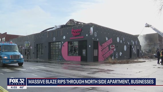 Massive blaze rips through Twisted Hippo, Chicago apartments