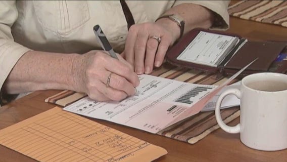 BofA: 24% of households live paycheck to paycheck