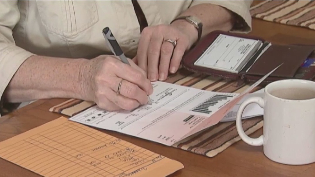 BofA: 24% of households live paycheck to paycheck